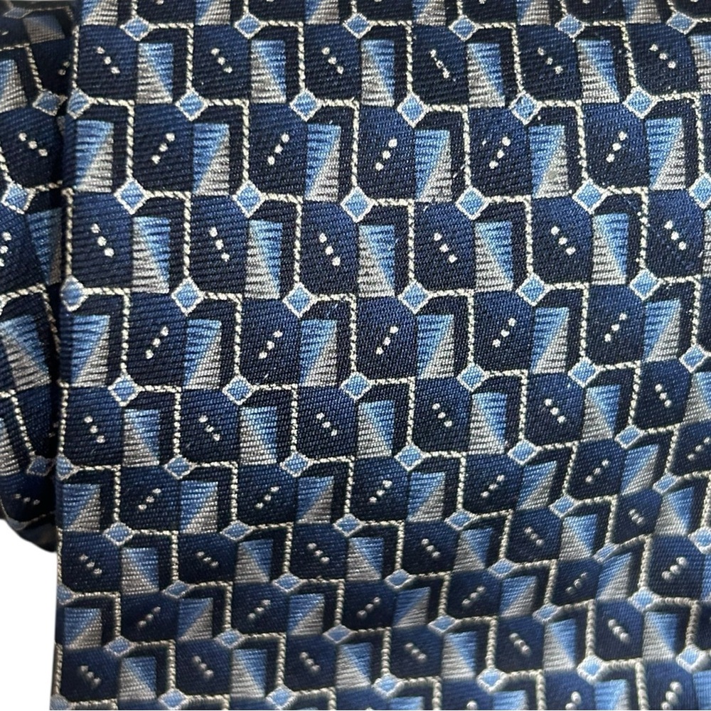 Barrington Men’s Blue Patterned Silk Tie - Picture 2 of 3